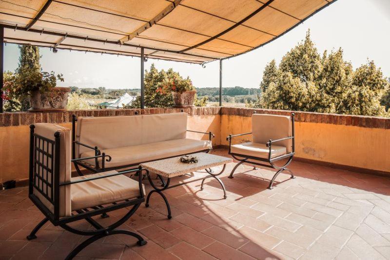 Casale Baldelli Apartments カスティリオーネ・デル・ラーゴ エクステリア 写真